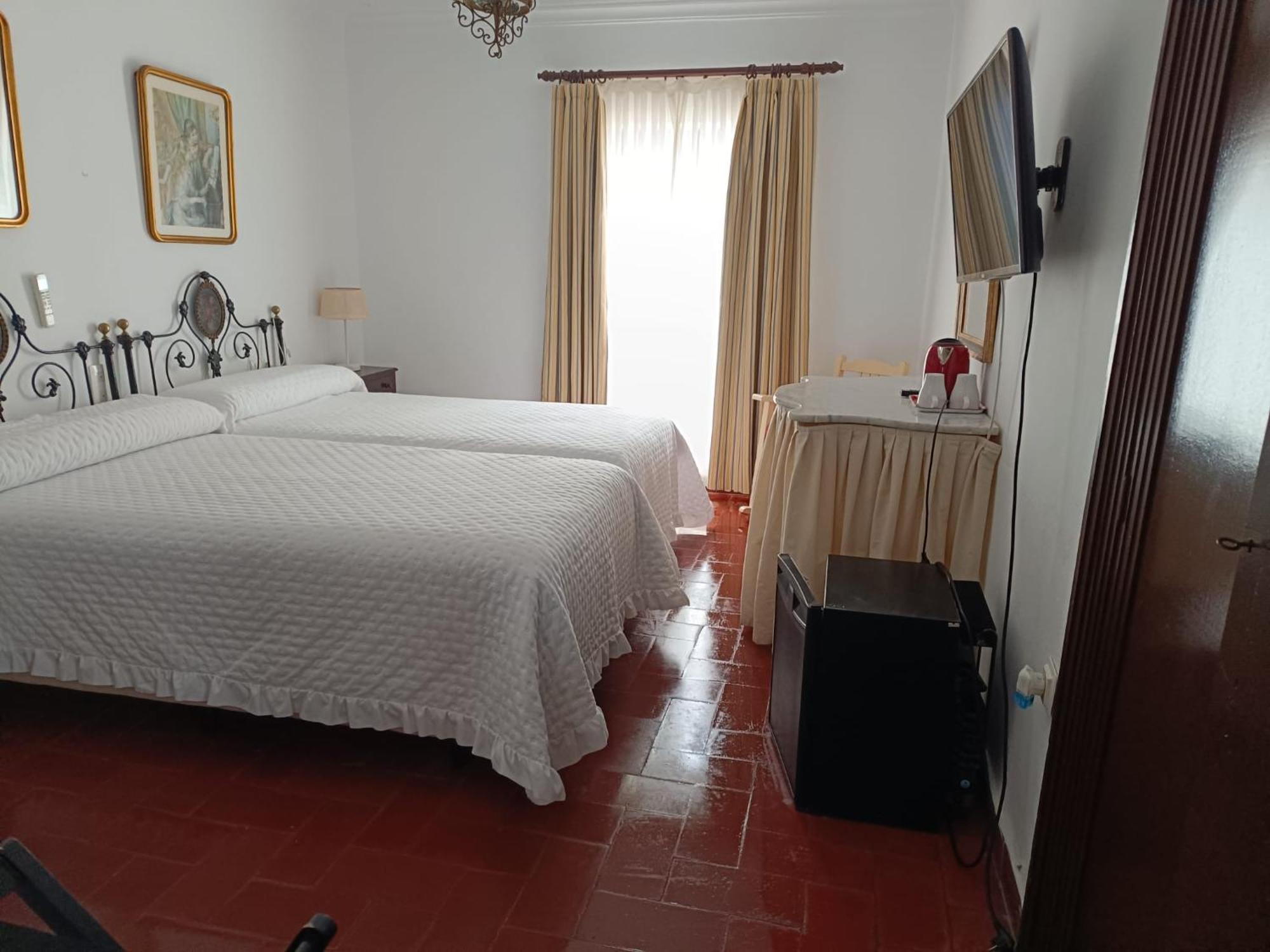 Hostal Gran Capitan 치피오나 외부 사진